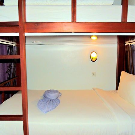 Darling Pub Hostel Siem Reap Luaran gambar