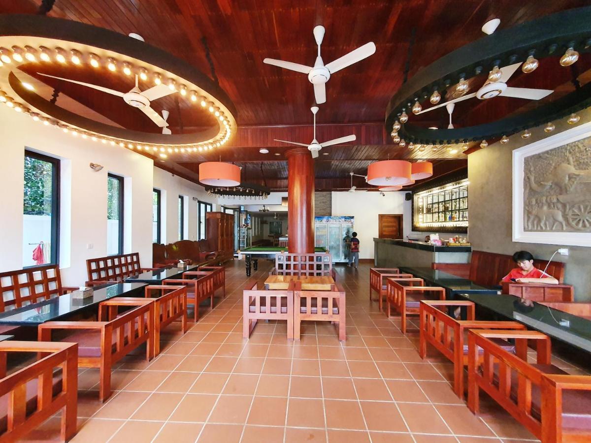 Darling Pub Hostel Siem Reap Luaran gambar