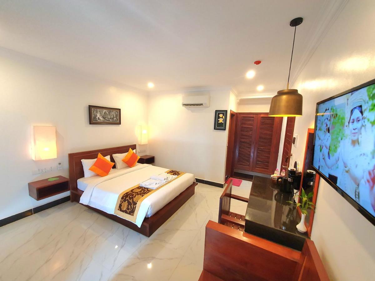 Darling Pub Hostel Siem Reap Luaran gambar