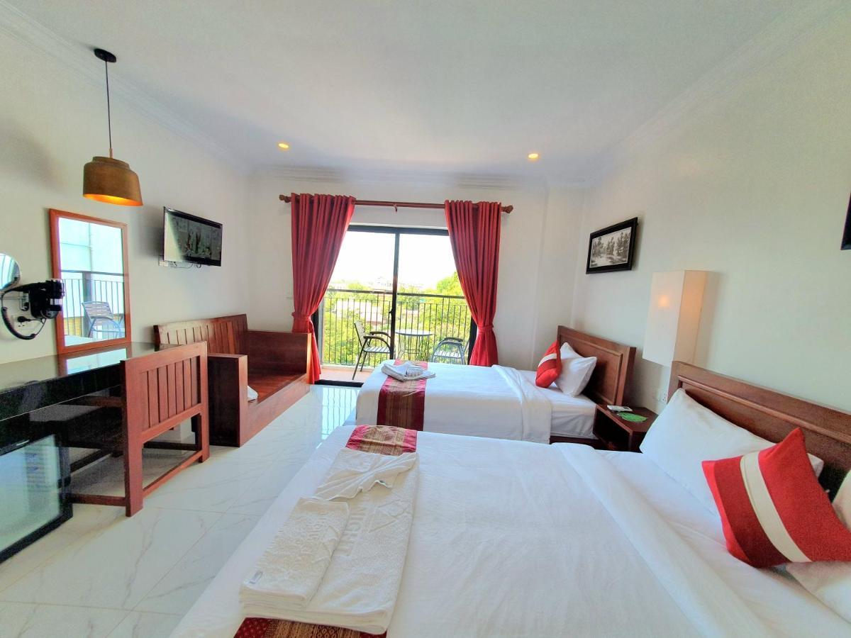 Darling Pub Hostel Siem Reap Luaran gambar