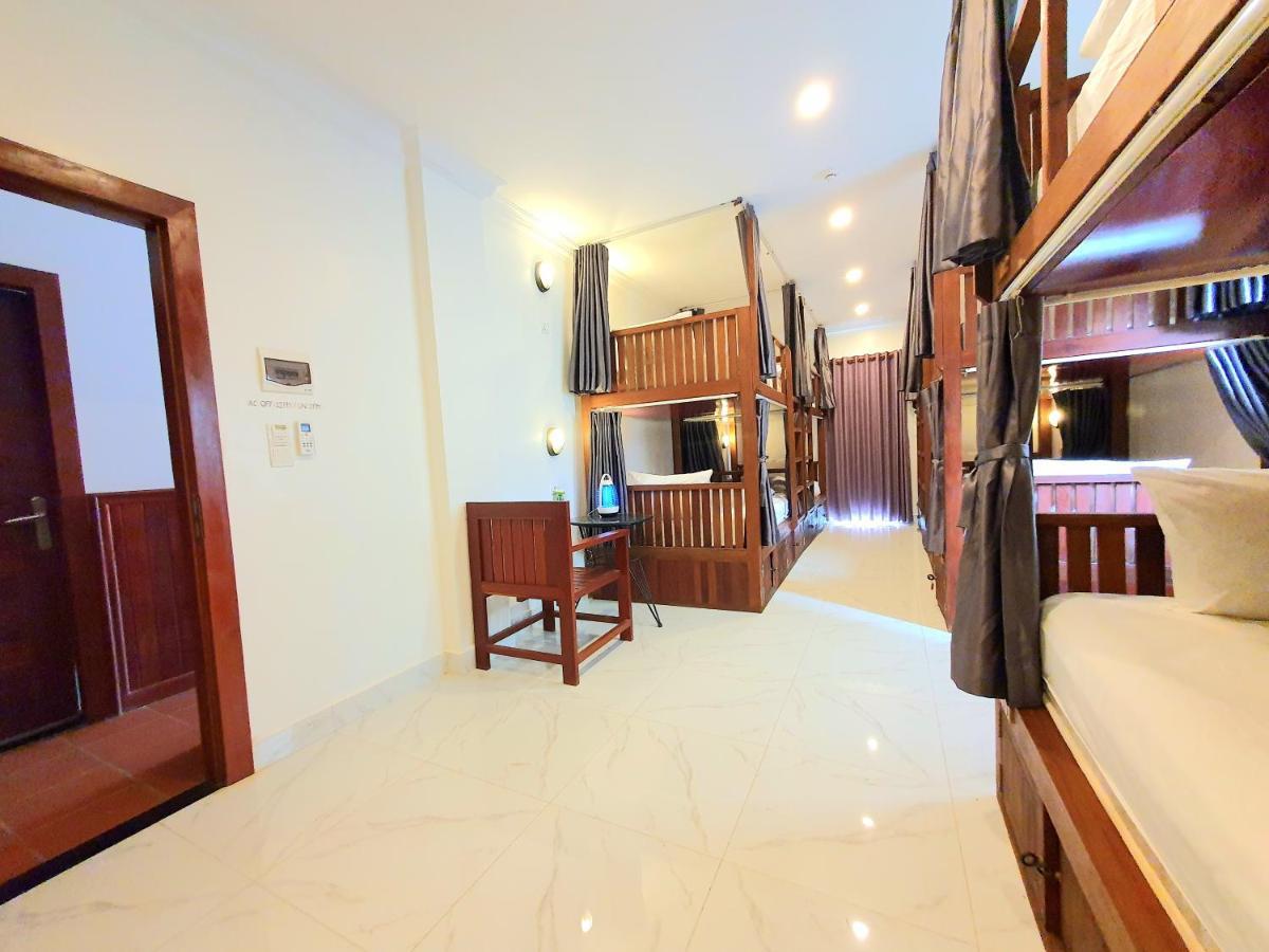 Darling Pub Hostel Siem Reap Luaran gambar